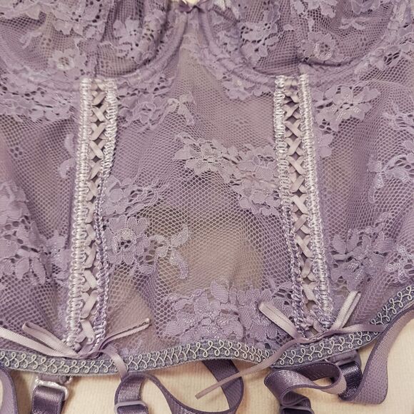 VNT Victoria's Secret CORSET SET Size 34C LAVENDER Floral Lace Romantic Bridal - Picture 11 of 14